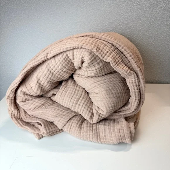 West Elm Dreamy Gauze King Duvet Cover Bedding - Picture 2 of 6